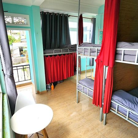Hugo'S Family Hostel Да Лат Екстериор снимка
